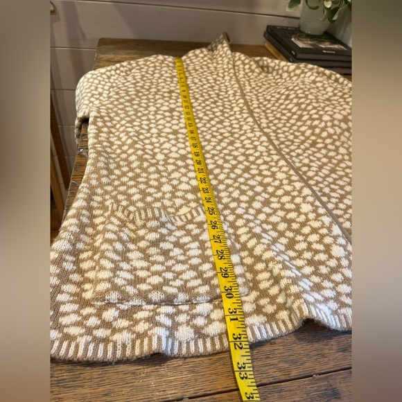 SPANNER IMPORTS – Beige & Cream Knit Cardigan – Size XL - Picture 7 of 7